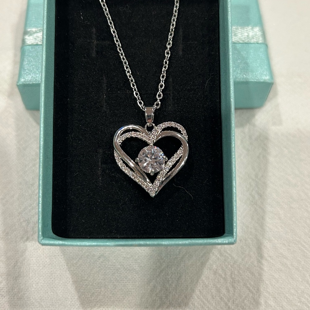 Silver Heart Pendant Necklace NWOT